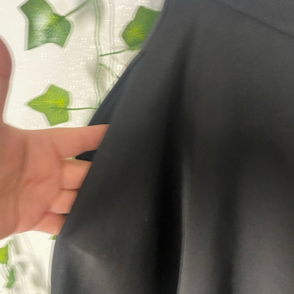 Black HOTTOPlC 

Ring Skater Skirt - Picture 4 of 9